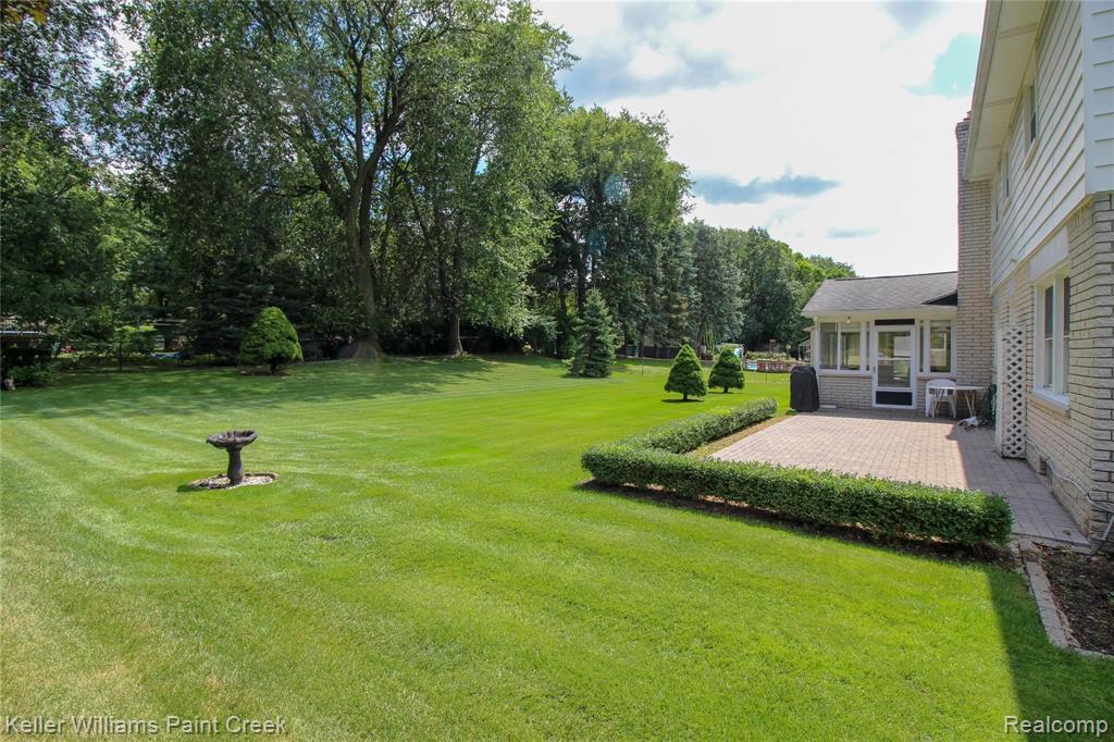 622 Bridgestone Drive Rochester Hills, MI 48309 - Photo 42 of 45