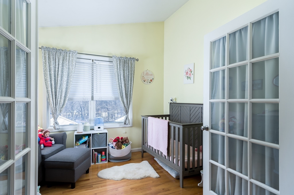 27 Inverness Avenue Worcester, MA 01604 - Photo 10 of 26 Gallery Image 10