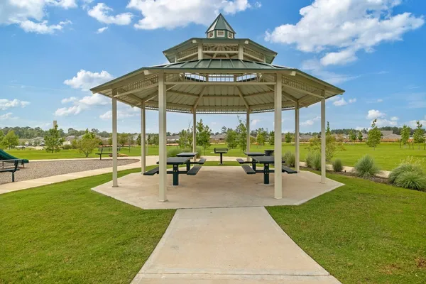 $1,670 | 15810 Berry Hl Drive, Conroe, TX 77303