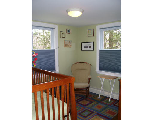46 Londonderry Road Framingham, MA 01701 - Photo 8 of 24 Gallery Image 8