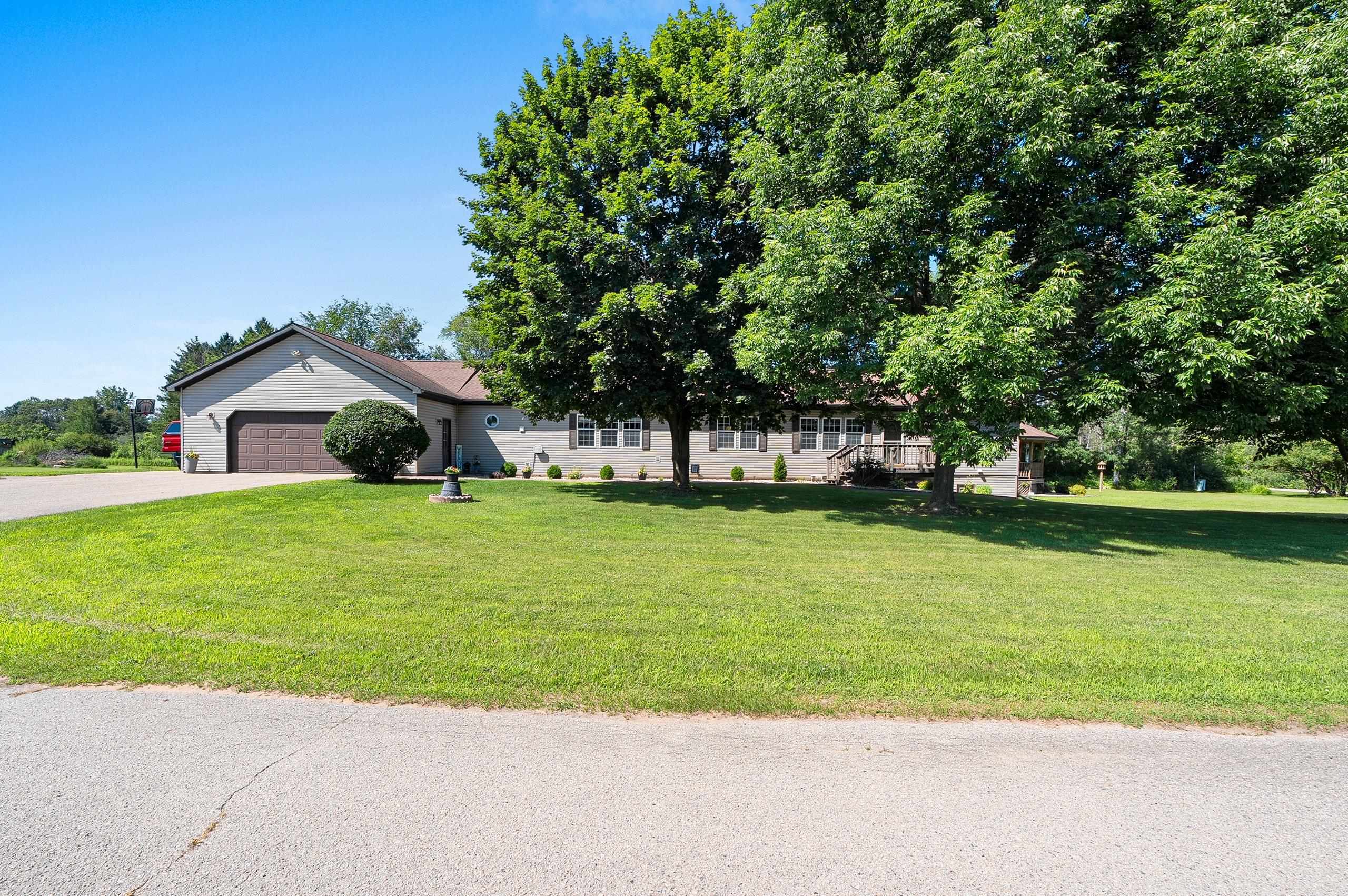 N10831 Kratzke Road Clintonville, WI 54929 - Photo 5 of 85