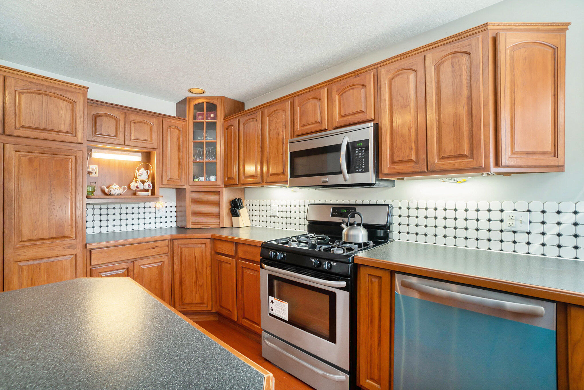 9391 Neff Road Northeast Edmore, MI 48829 - Photo 15 of 38 15