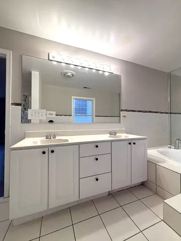 $649,900 | 1101 North Princeton Avenue, Villa Park, IL 60181