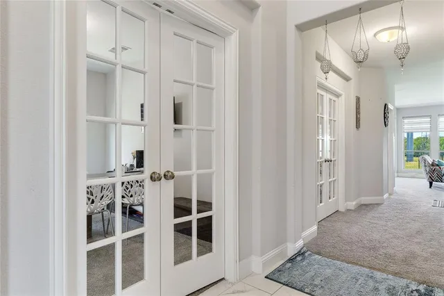 a view of a livingroom with furniture