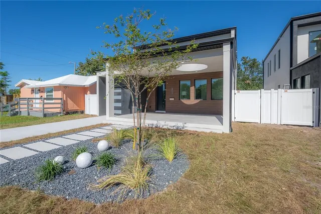 $4,995 | 2721 17th Avenue North, St. Petersburg, FL 33713