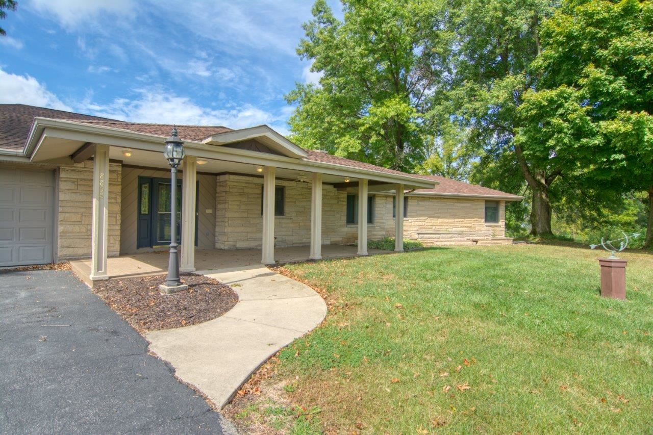 8858 North 100 East Decatur, IN 46733 - Photo 2 of 36