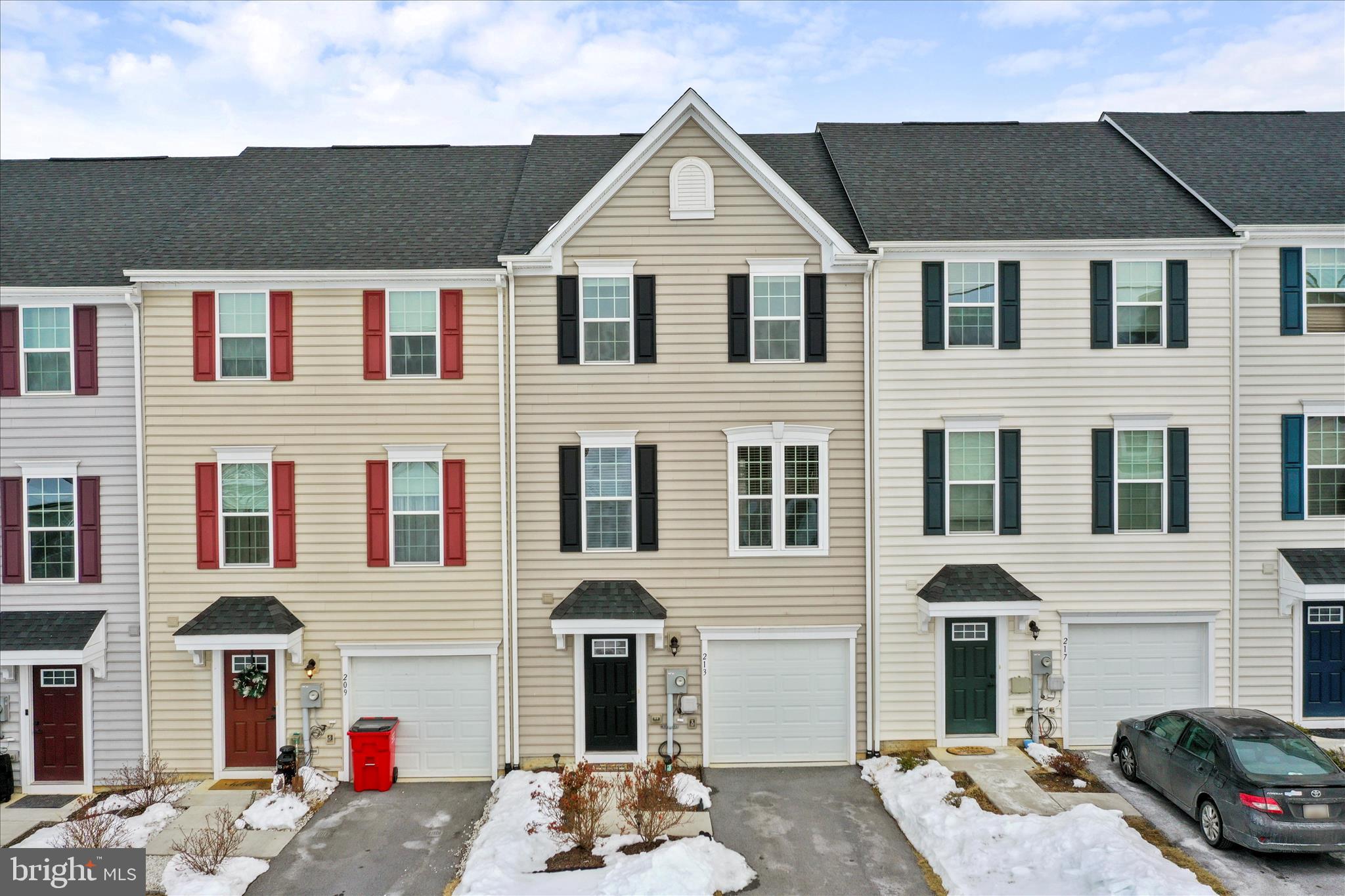 213 Montreal Way Falling Waters, WV 25419 - Photo 1 of 37
