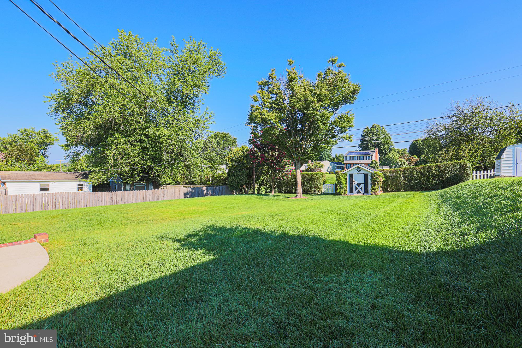 9624 Dundawan Road Nottingham, MD 21236 - Photo 34 of 36 Yard