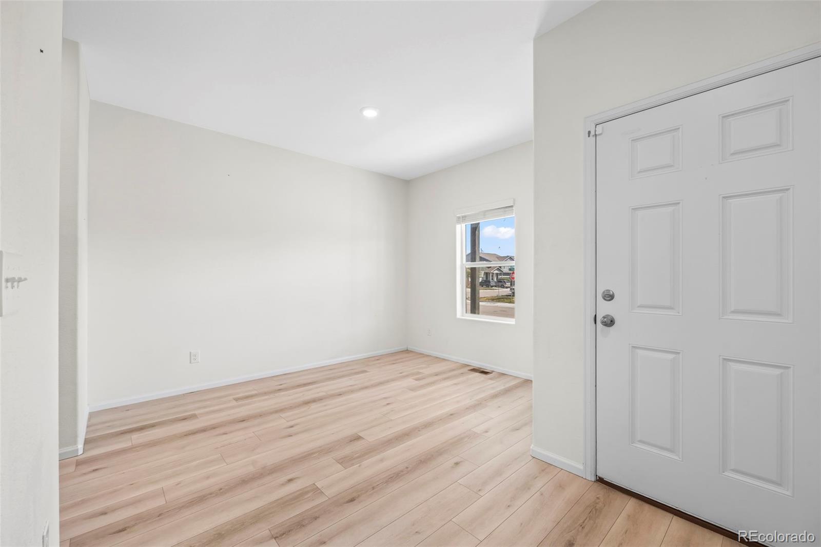 311 Maple Street Bennett, CO 80102 - Photo 8 of 36