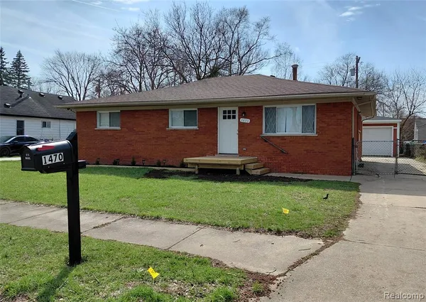 $1,800 | 1470 Elias Street, Westland, MI 48186