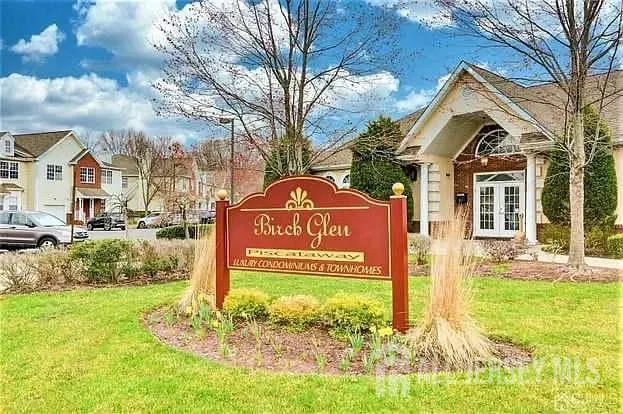 $2,890 | 189 Sunshine Drive, Unit 189, Piscataway, NJ 08854