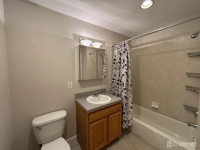 $2,890 | 189 Sunshine Drive, Unit 189, Piscataway, NJ 08854