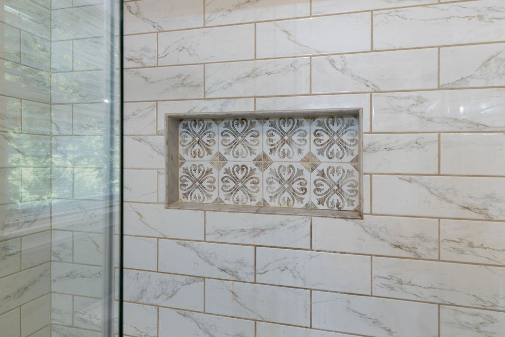 224 Inglecress Road Waynesboro, VA 22980 - Photo 21 of 42 a bathroom with a shower