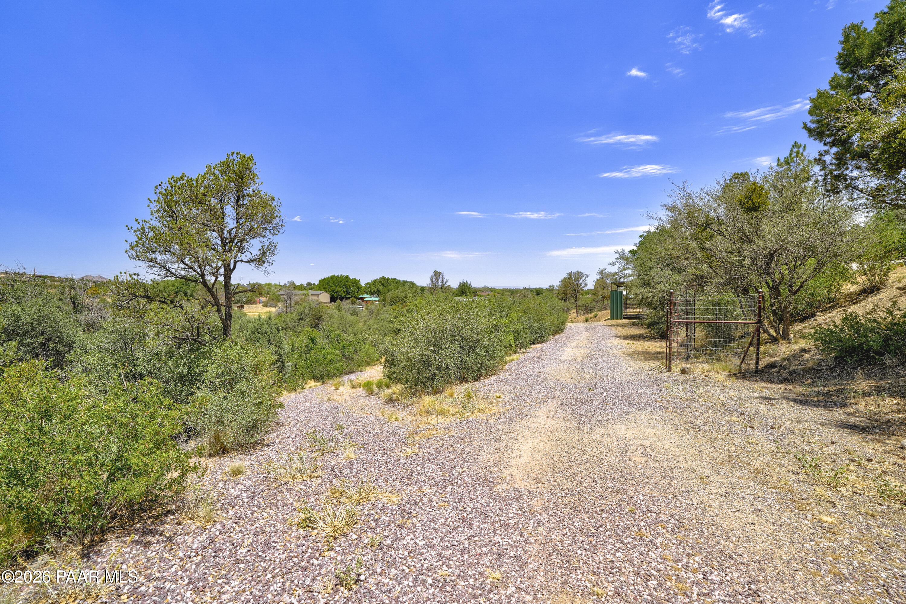 1584 West Cliff Rose Road Prescott, AZ 86305 - Photo 58 of 66 Driveway to Barn