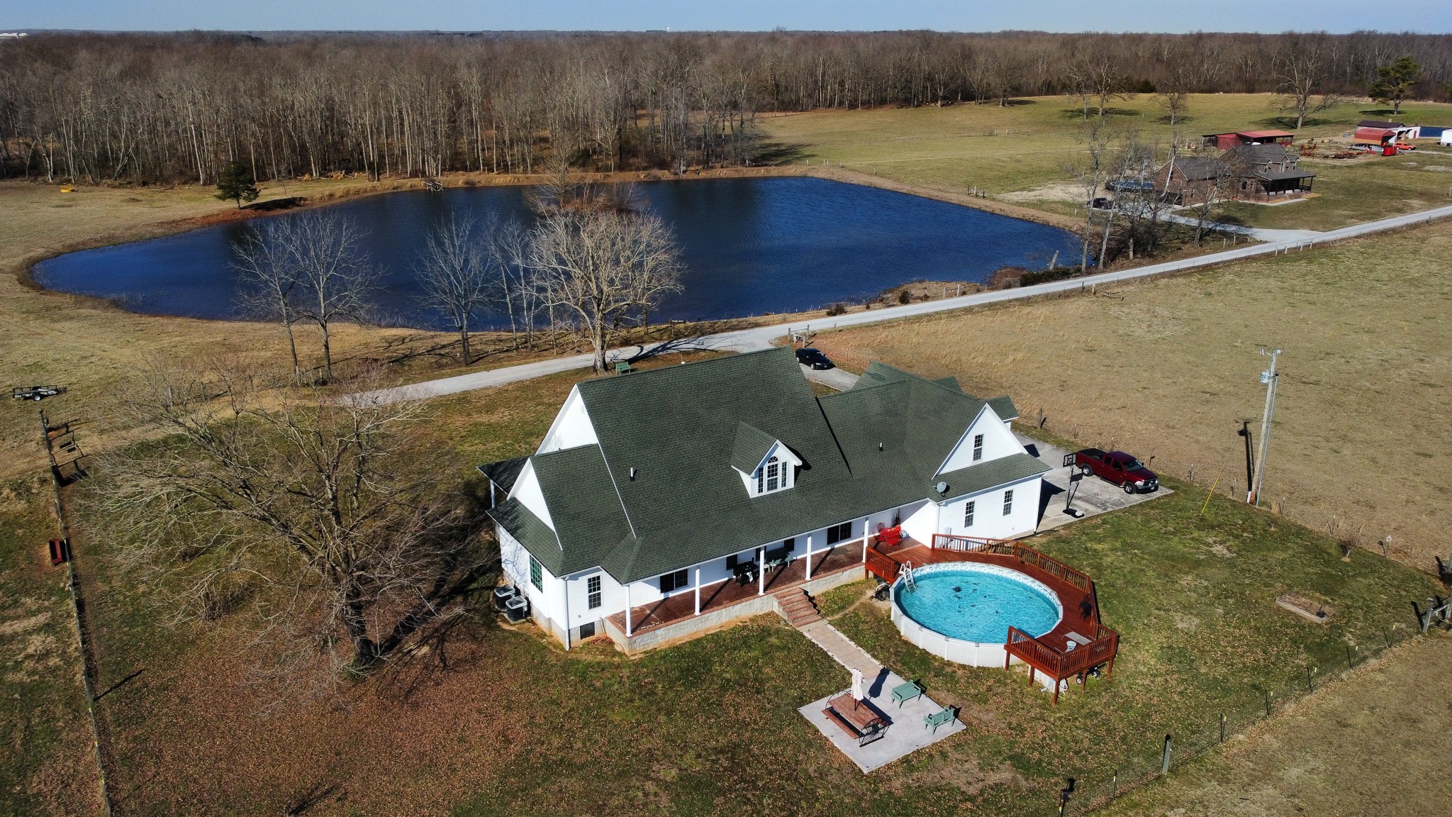 183 Roy E Bryan Road Hillsboro, TN 37342 - Photo 2 of 27 Gallery Image 2