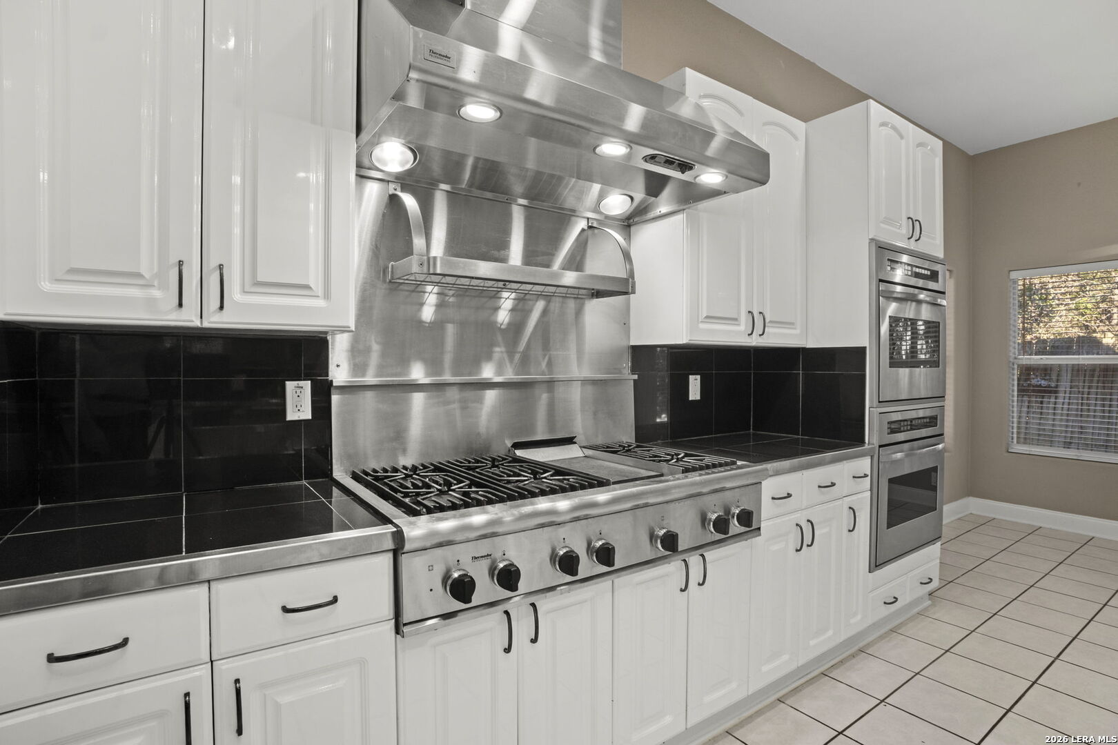 16744 Windjammer Helotes, TX 78023 - Photo 14 of 49