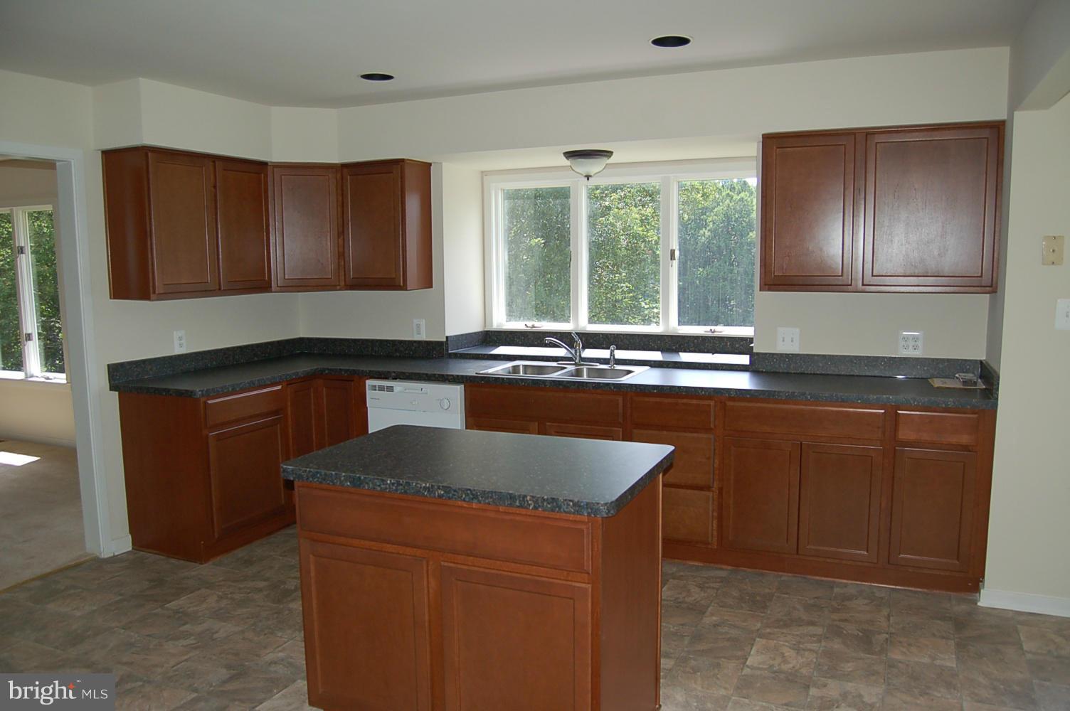301 Storck Road Fredericksburg, VA 22406 - Photo 20 of 26 Kitchen