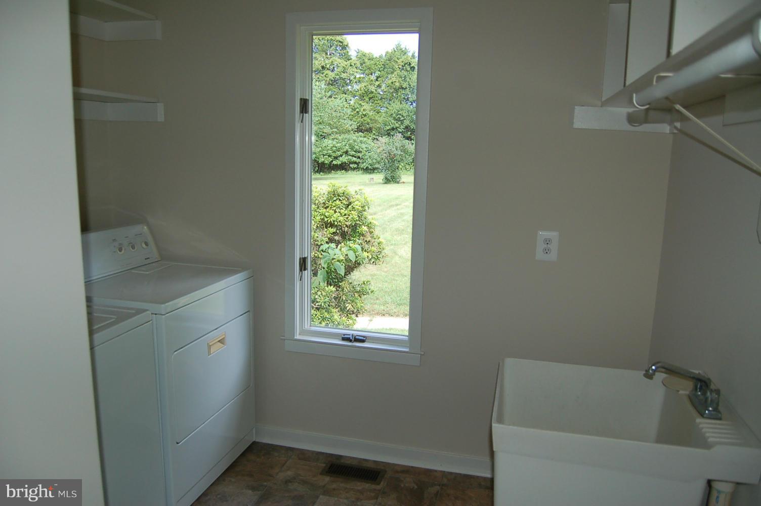 301 Storck Road Fredericksburg, VA 22406 - Photo 25 of 26 Large Laundry Room