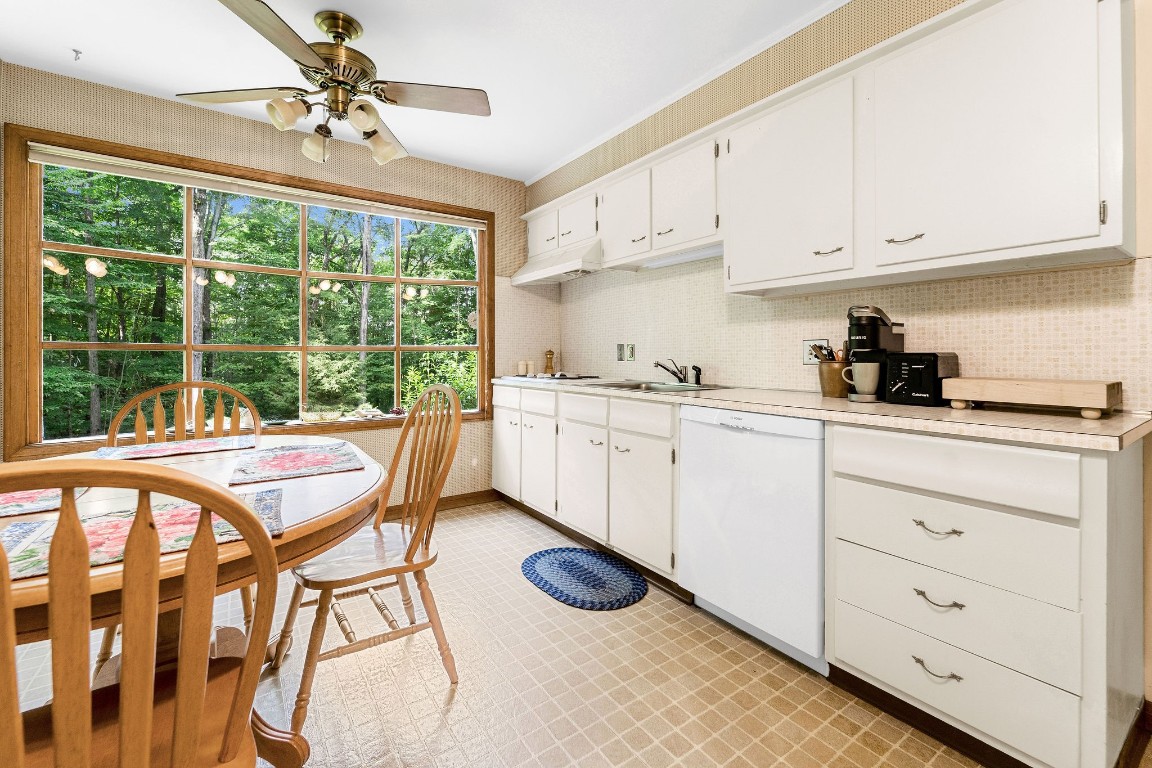 1853 Cafferty Hill Road Endicott, NY 13760 - Photo 12 of 40 Gallery Image 12