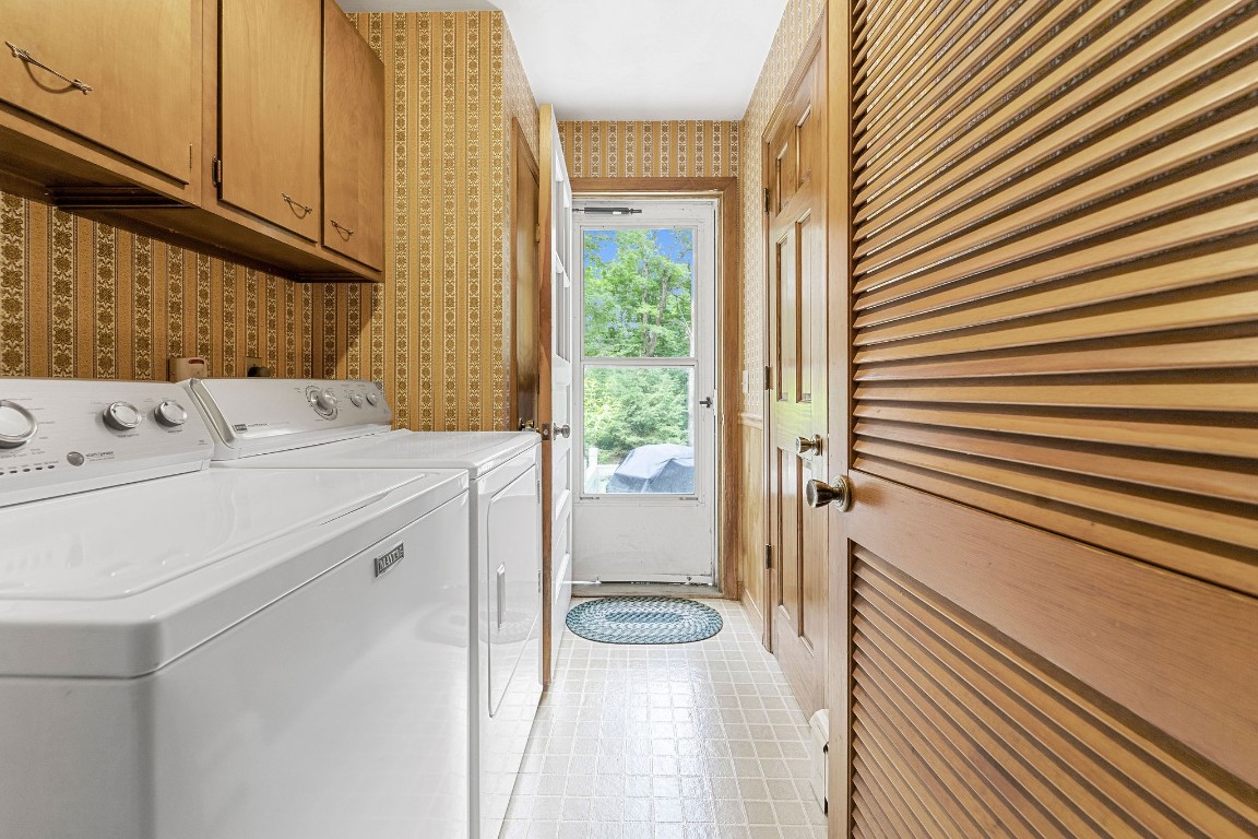 1853 Cafferty Hill Road Endicott, NY 13760 - Photo 14 of 40 Gallery Image 14