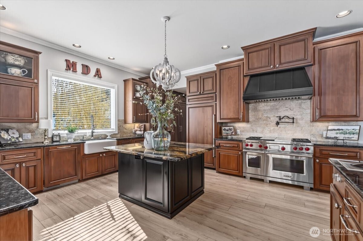 3300 South Lakeshore Road Chelan, WA 98816 - Photo 13 of 40
