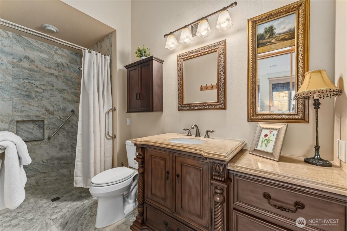 3300 South Lakeshore Road Chelan, WA 98816 - Photo 19 of 40