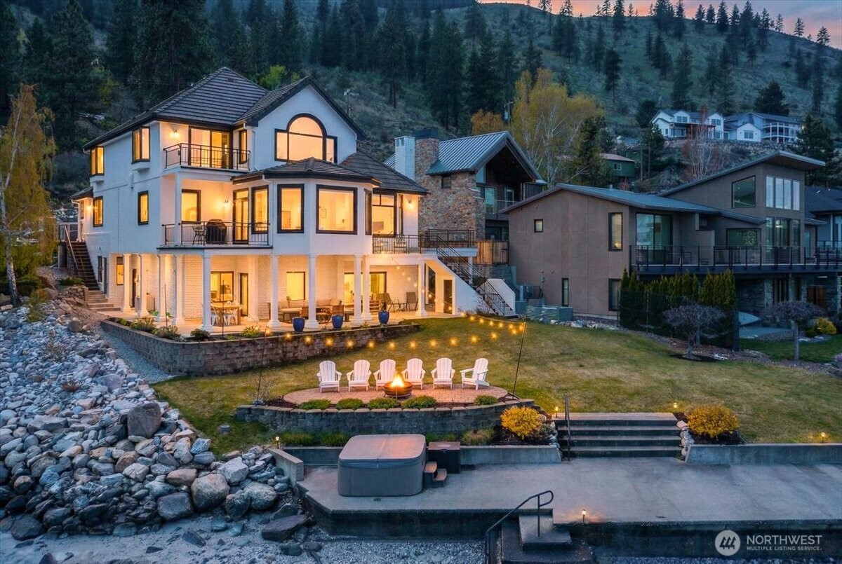 3300 South Lakeshore Road Chelan, WA 98816 - Photo 2 of 40
