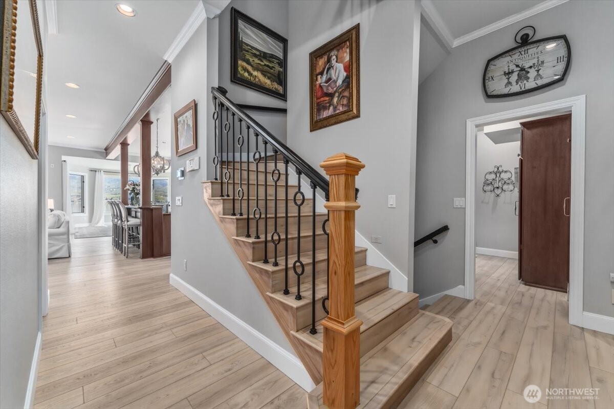 3300 South Lakeshore Road Chelan, WA 98816 - Photo 7 of 40