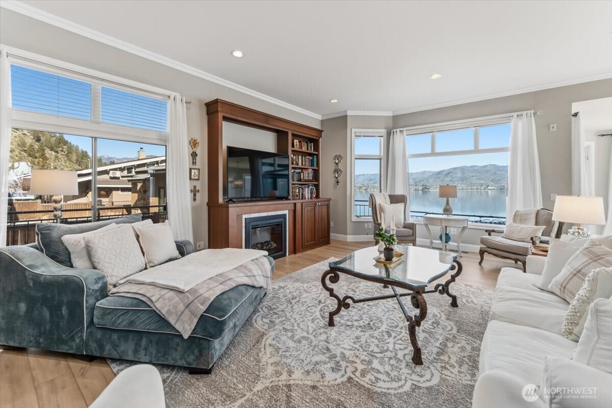 3300 South Lakeshore Road Chelan, WA 98816 - Photo 8 of 40
