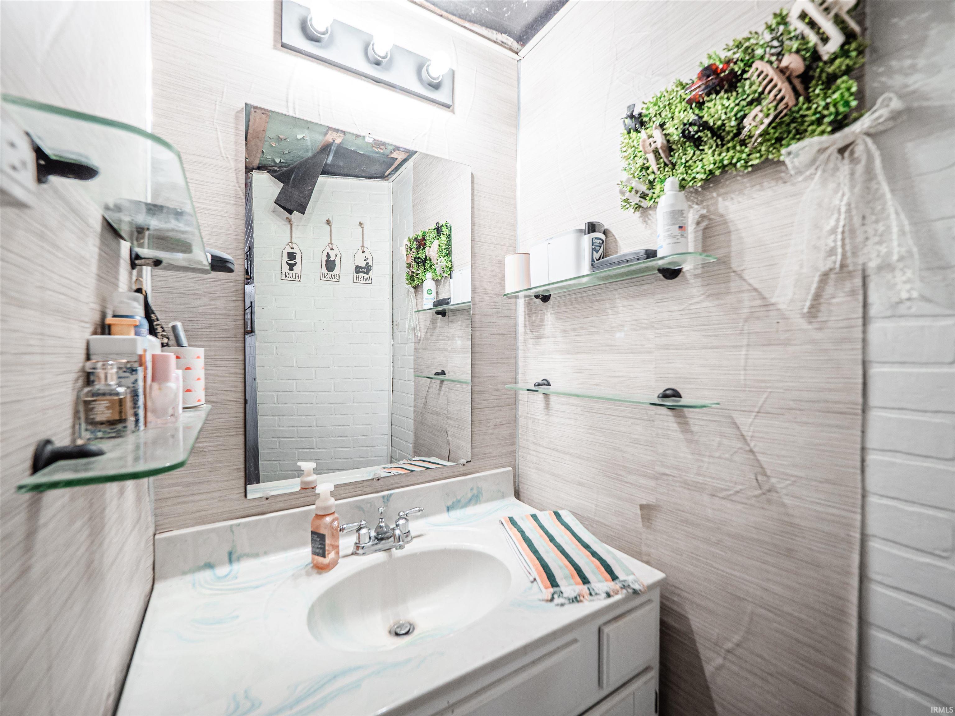 1210 Walnut Street Petersburg, IN 47567 - Photo 14 of 34