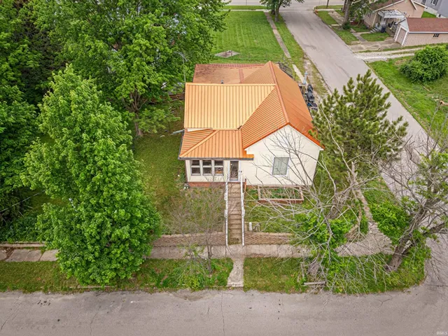 $99,500 | 1210 Walnut Street, Petersburg, IN 47567