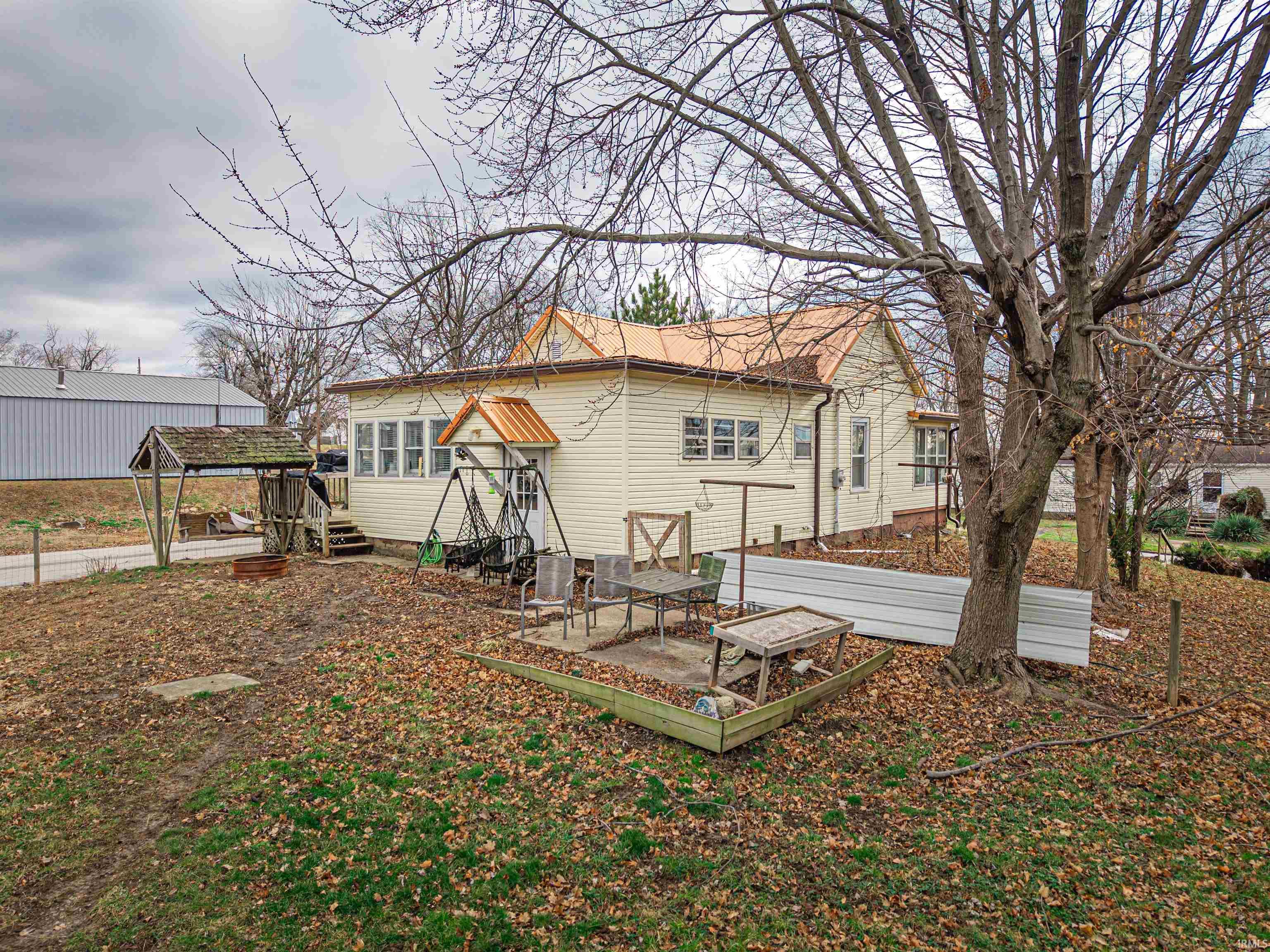 1210 Walnut Street Petersburg, IN 47567 - Photo 30 of 34