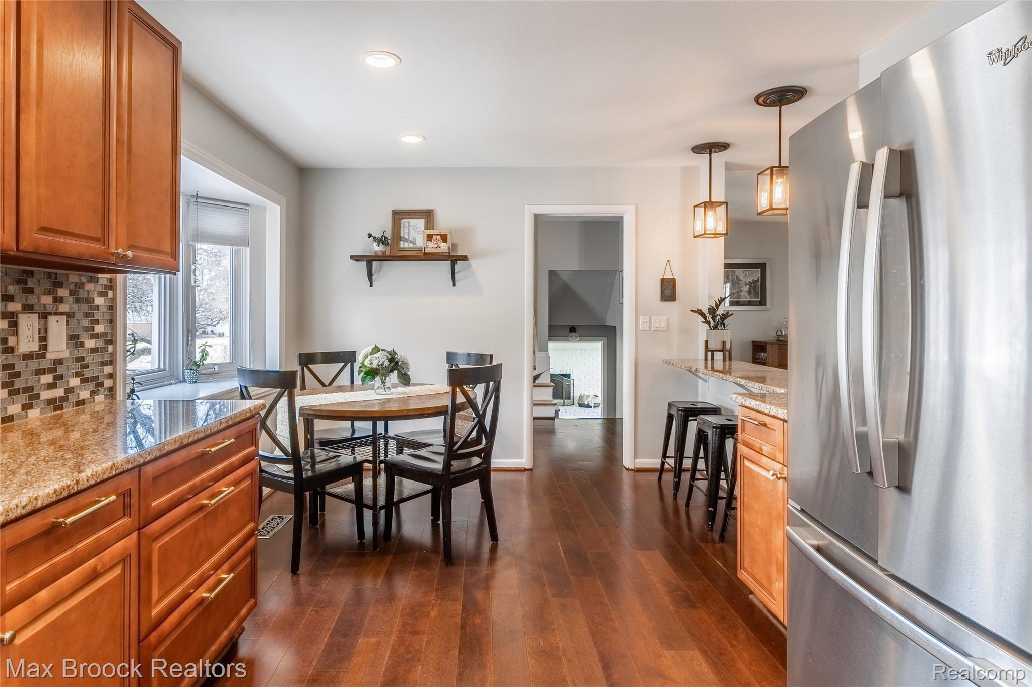 7038 Springridge Road West Bloomfield, MI 48322 - Photo 13 of 24 9.jpg