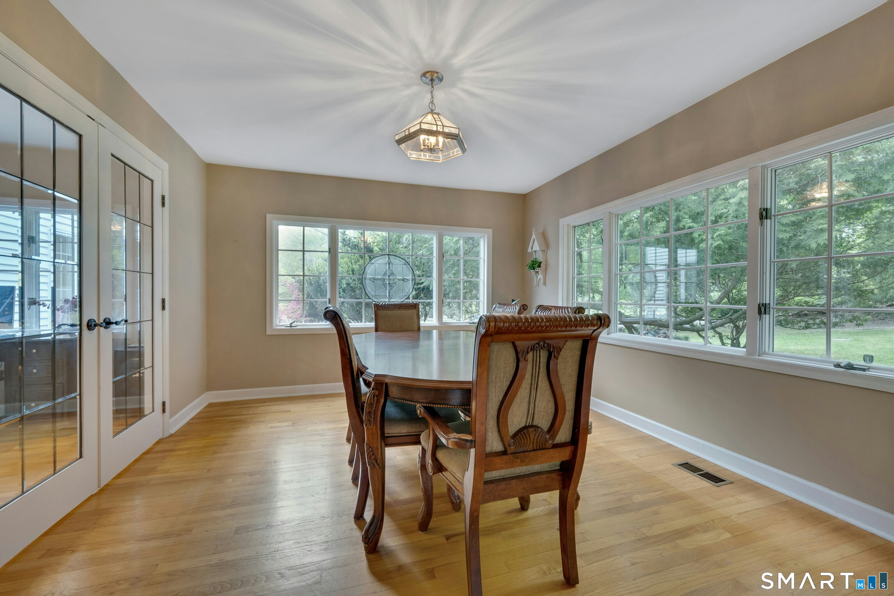 450 Westover Road Stamford, CT 06902 - Photo 7 of 29