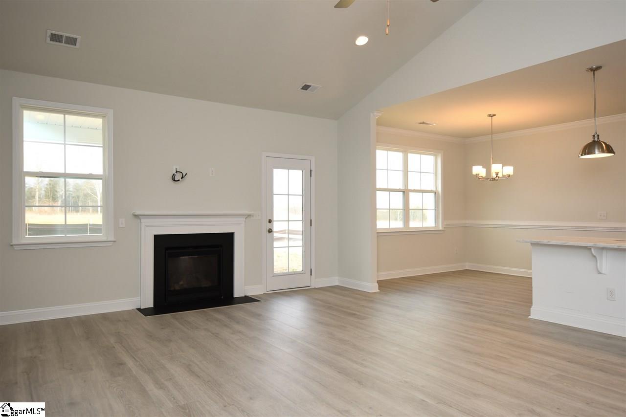 14 Octavia Road Taylors, SC 29687 - Photo 11 of 32 Gallery Image 11
