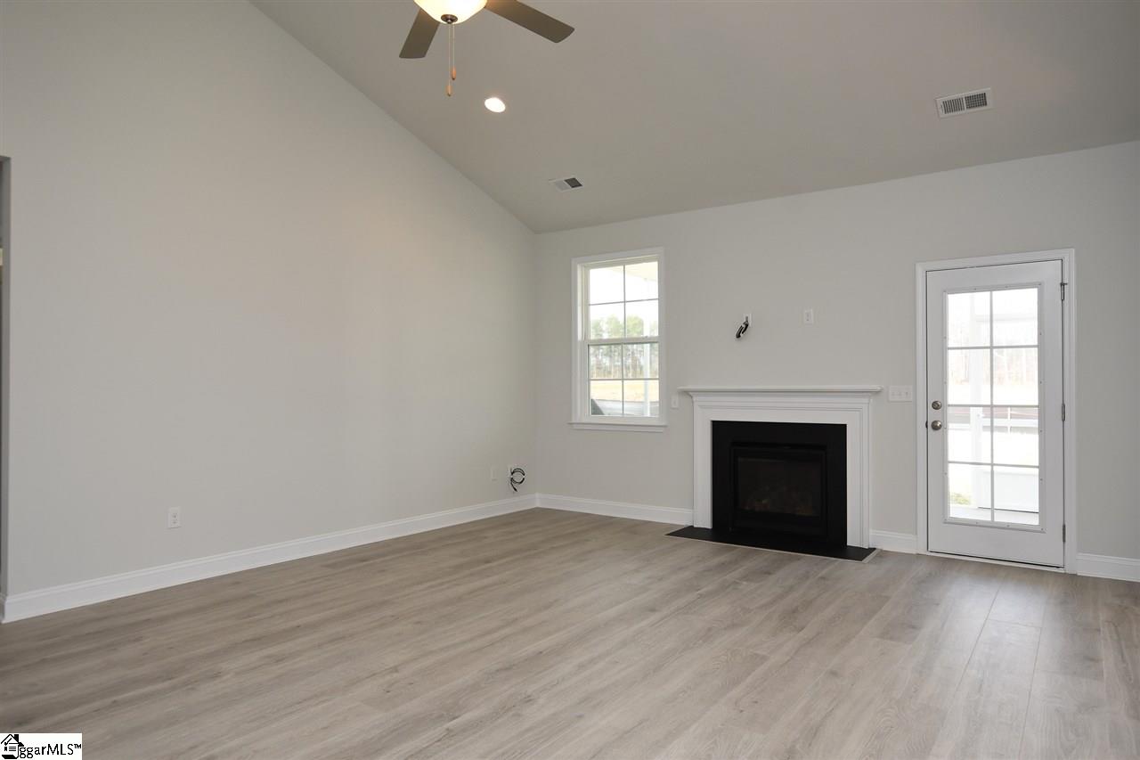 14 Octavia Road Taylors, SC 29687 - Photo 12 of 32 Gallery Image 12
