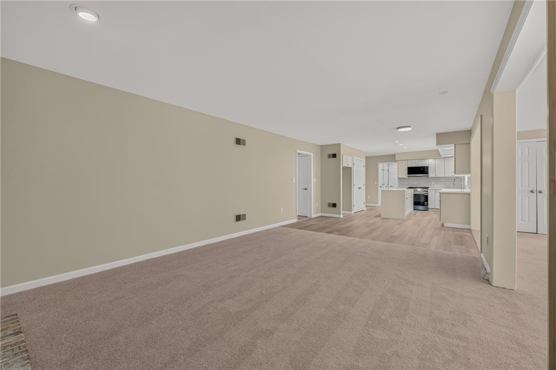 5642 Limeport Road Emmaus, PA 18049 - Photo 25 of 75