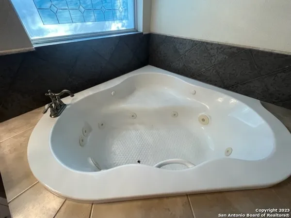 $2,650 | 101 Cielo Vista, Canyon Lake, TX 78133