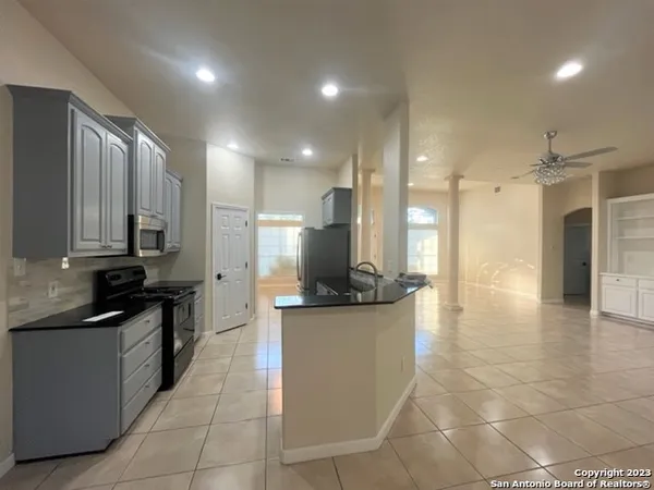 $2,650 | 101 Cielo Vista, Canyon Lake, TX 78133