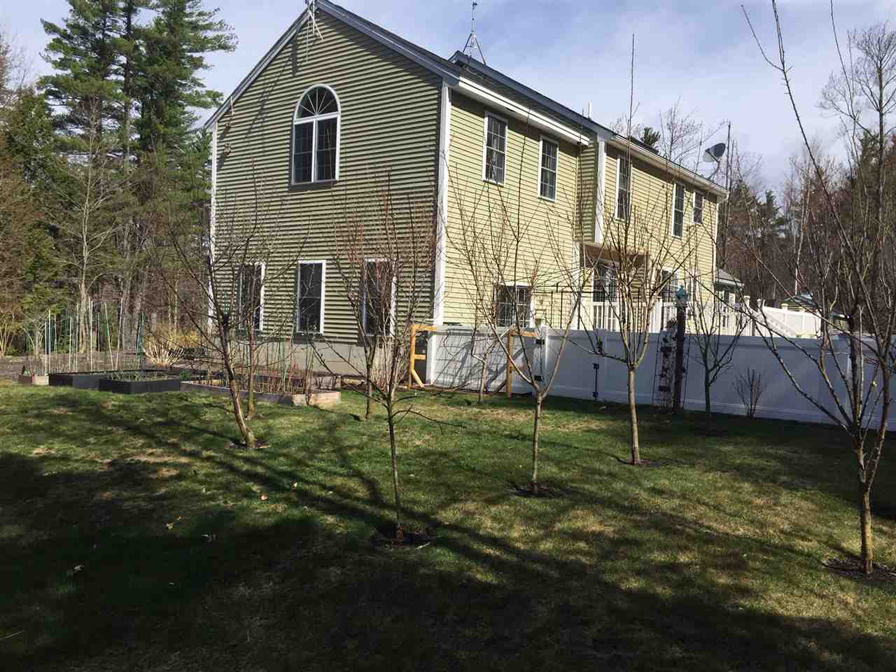 47 Governors Road Rochester, NH 03867 - Photo 2 of 36