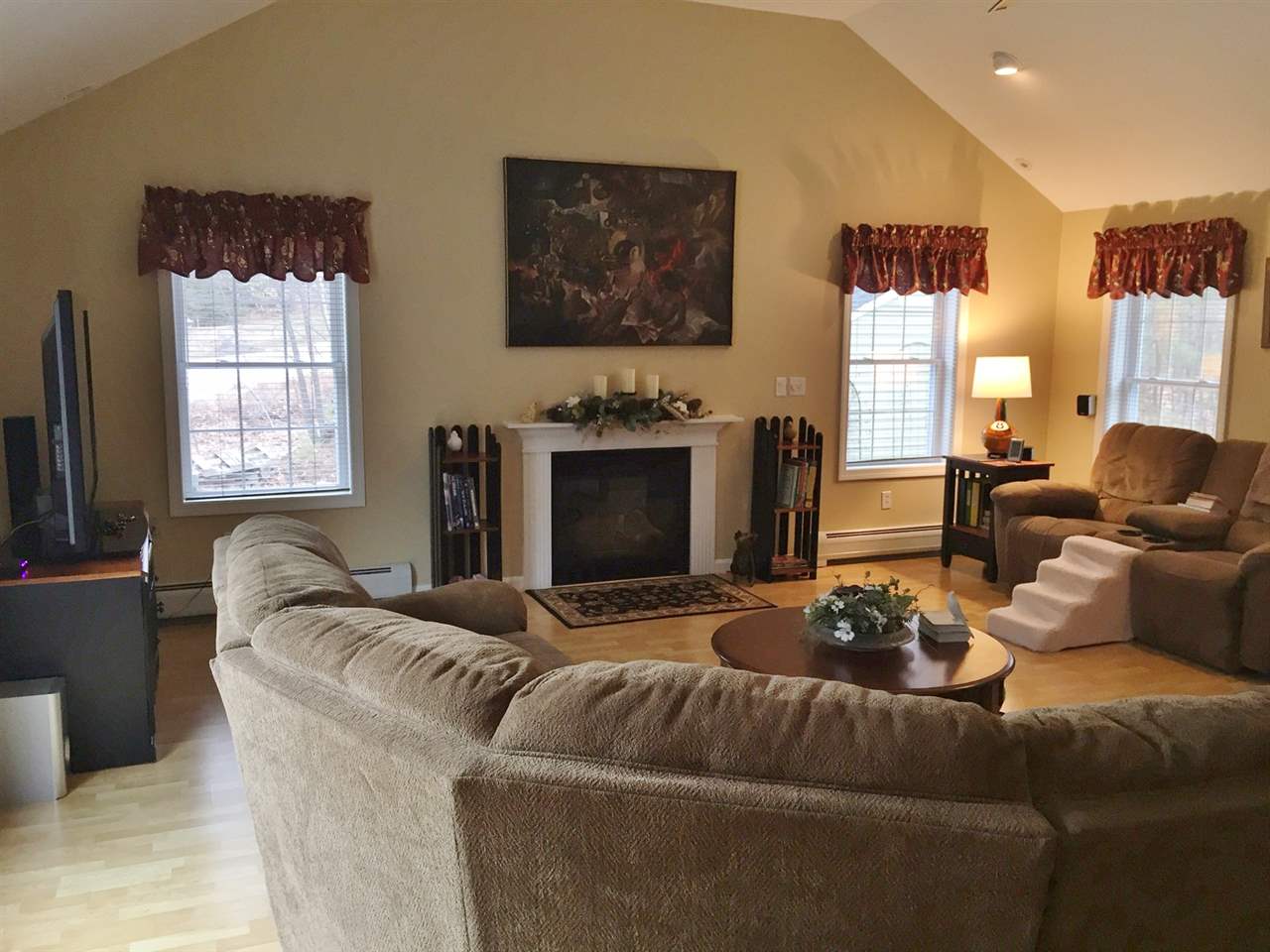 47 Governors Road Rochester, NH 03867 - Photo 7 of 36