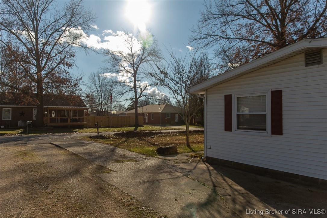308 Montclair Street Madison, IN 47250 - Photo 33 of 35