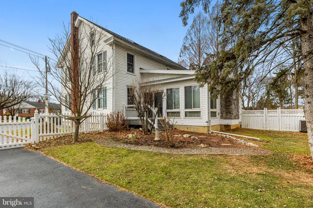 $479,900 | 255 Elizabeth Street, Landisville, PA 17538