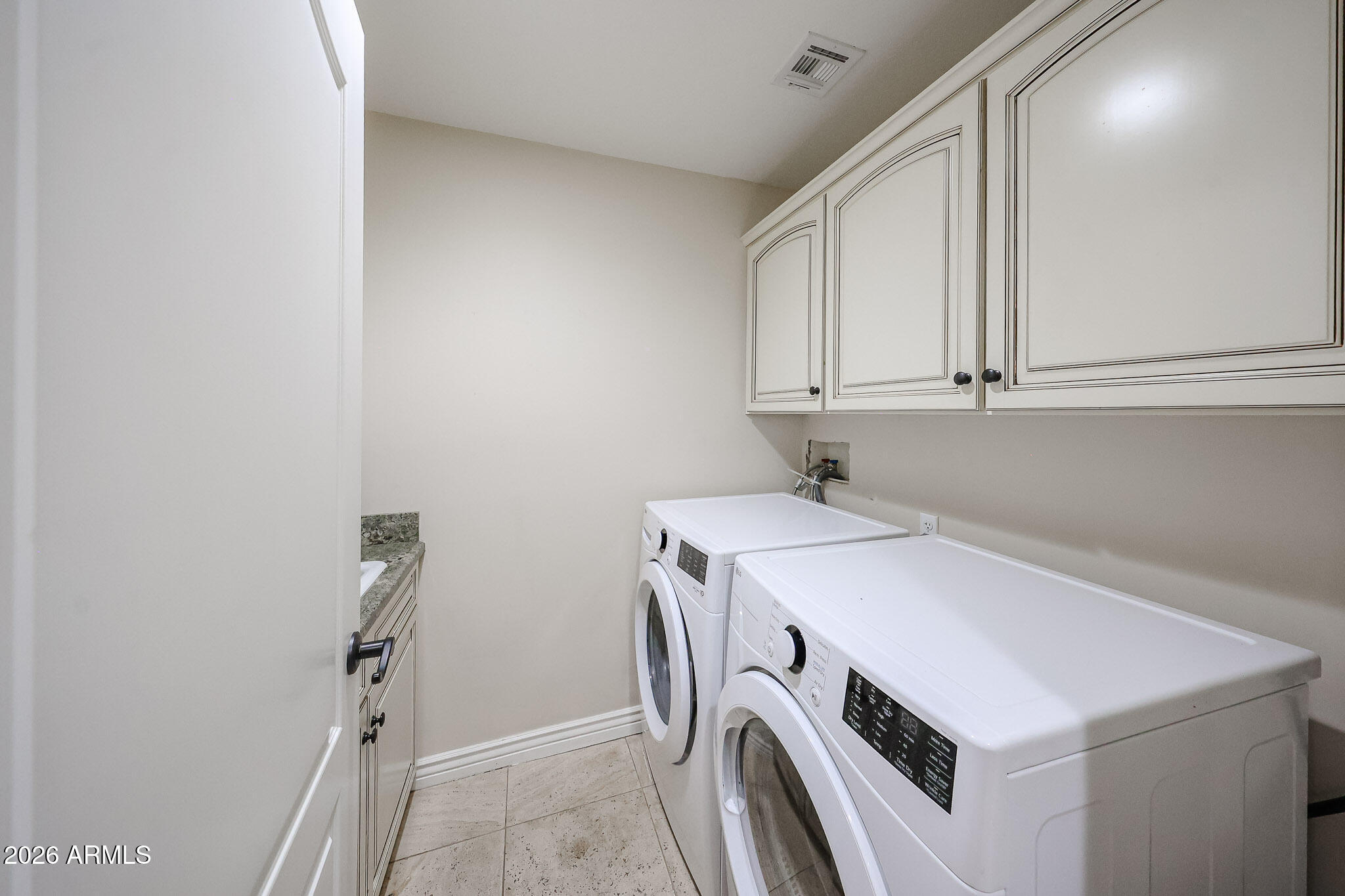 2434 East Roma Avenue Phoenix, AZ 85016 - Photo 11 of 40