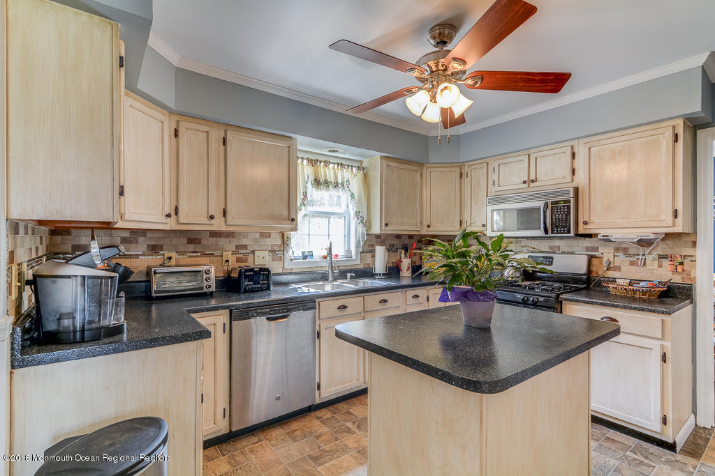 1300 Maxim Southard Road Howell, NJ 07731 - Photo 11 of 30 0011__SMALL