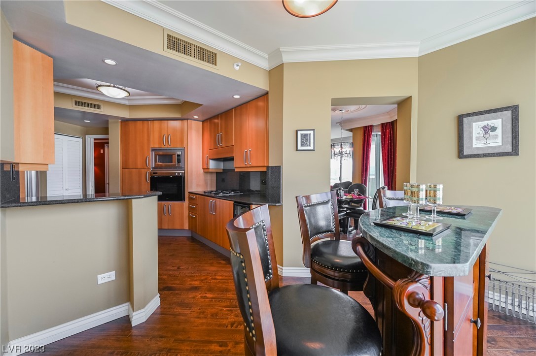 2877 Paradise Road, Unit 905 Las Vegas, NV 89109 - Photo 19 of 39