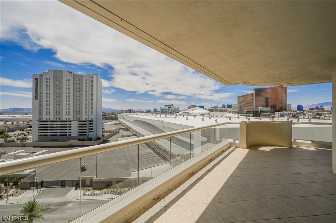 2877 Paradise Road, Unit 905 Las Vegas, NV 89109 - Photo 2 of 39