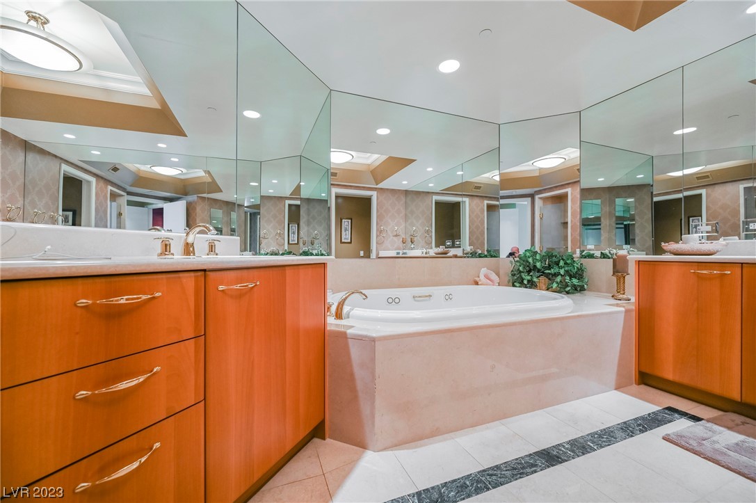2877 Paradise Road, Unit 905 Las Vegas, NV 89109 - Photo 24 of 39