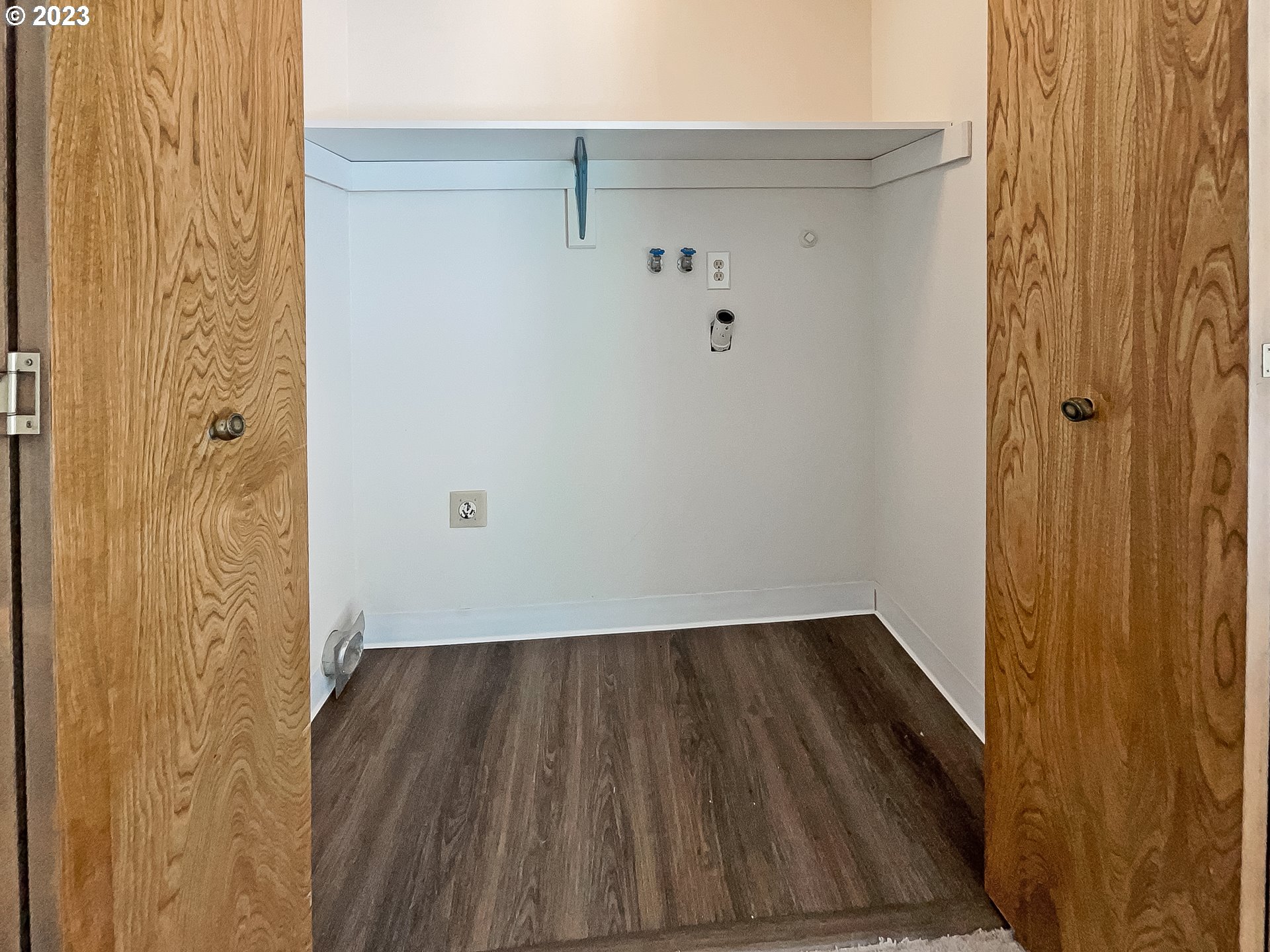 2120 Southwest 30th Drive Gresham, OR 97080 - Photo 13 of 17 a view of wooden floor