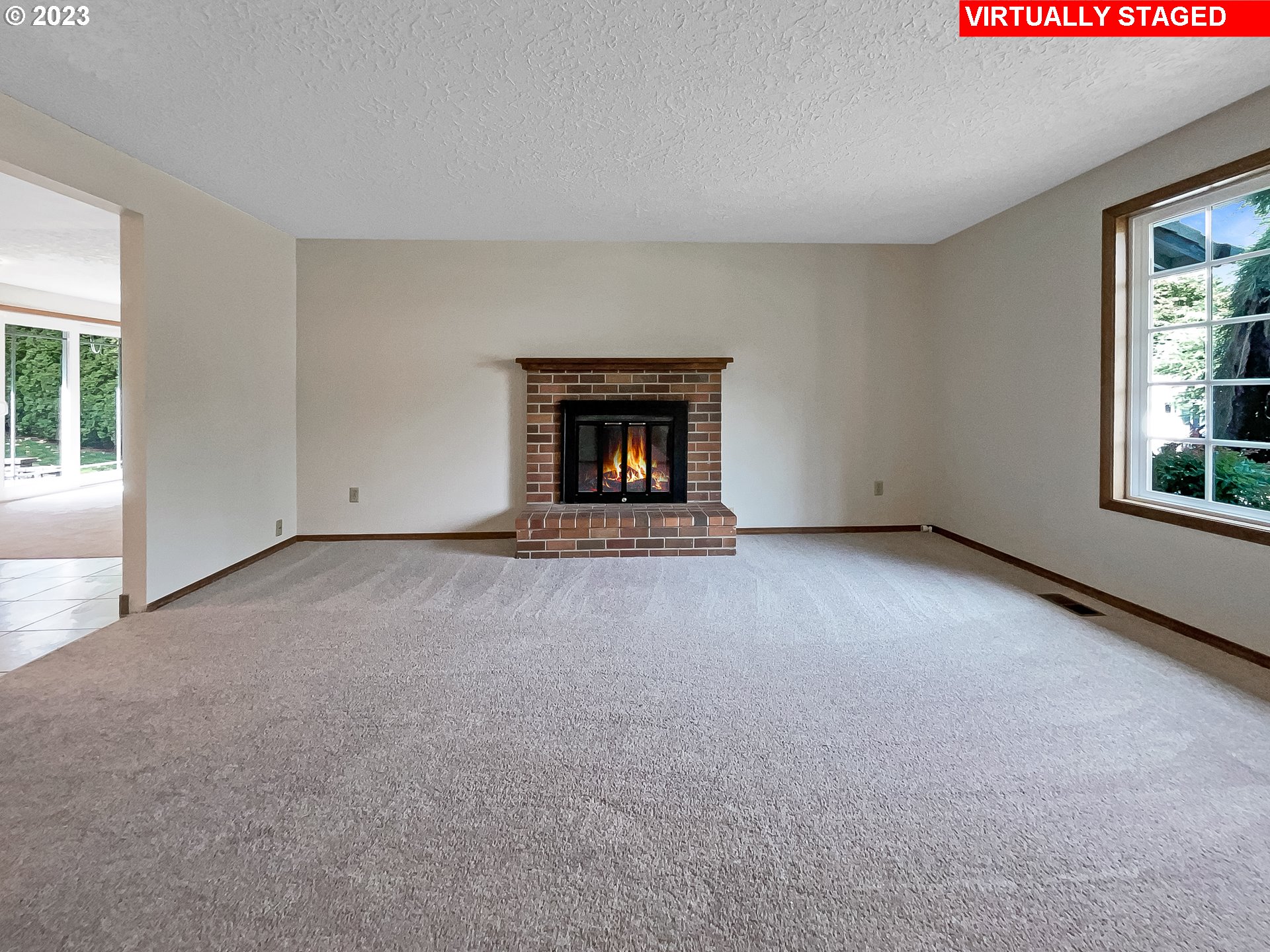 2120 Southwest 30th Drive Gresham, OR 97080 - Photo 2 of 17 a view of an empty room with a window
